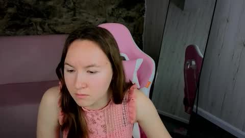 cuteglory online show from 02/05/26, 01:43