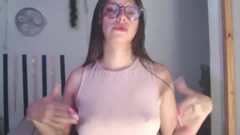 Snapshot of cutehaome chatting on 10/05/25, 03:21 haome online show from 10/05/25, 03:21