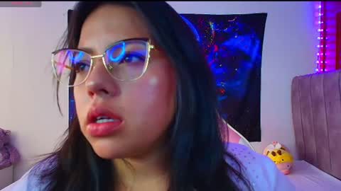 Snapshot of cutejess45 chatting on 07/28/26, 04:05 tell me jess online show from 07/28/26, 04:05