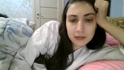 Snapshot of cutekattie chatting on 10/22/25, 02:45 cutekattie online show from 10/22/25, 02:45