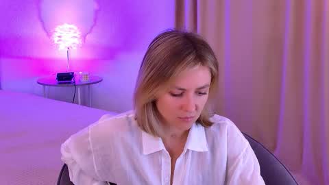 cutemirage online show from 11/14/25, 02:38