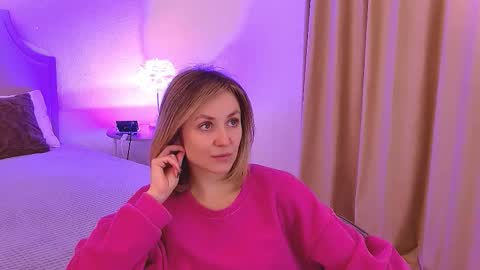 cutemirage online show from 11/24/25, 02:50