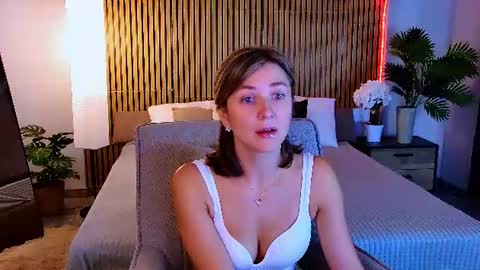 Snapshot of cutemirage chatting on 07/08/26, 02:54 cutemirage online show from 07/08/26, 02:54