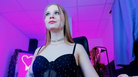 Rina online show from 12/05/24, 09:17