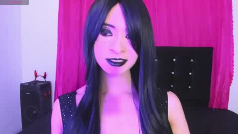 Snapshot of cutenaked_8 chatting on 06/08/26, 01:28 Natalie online show from 06/08/26, 01:28