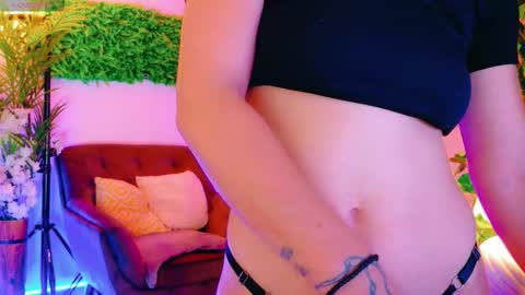 Snapshot of cuteness__girl chatting on 09/26/25, 05:44 cuteness__girl online show from 09/26/25, 05:44