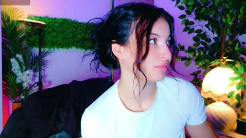 Snapshot of cuteness__girl chatting on 10/08/25, 06:11 cuteness__girl online show from 10/08/25, 06:11