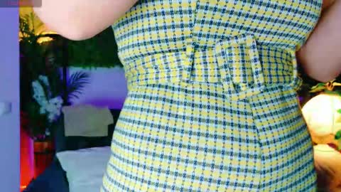 Snapshot of cuteness__girl chatting on 10/10/25, 06:01 cuteness__girl online show from 10/10/25, 06:01