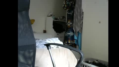 Snapshot of cutepatoots chatting on 02/23/25, 12:37 El online show from 02/23/25, 12:37