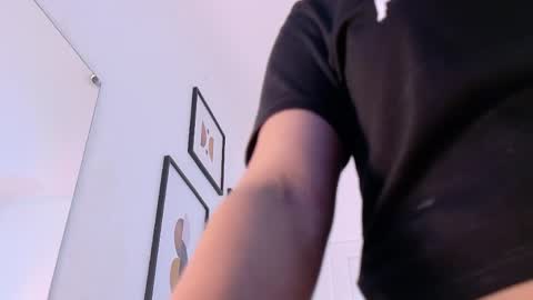 cutepetitee online show from 04/21/26, 01:42