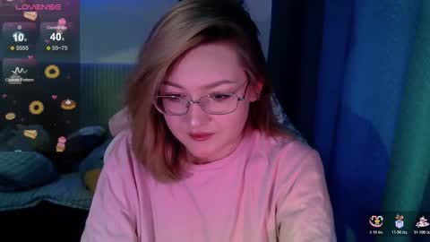 Snapshot of cutepie33 chatting on 10/26/25, 06:30 cutepie33 online show from 10/26/25, 06:30