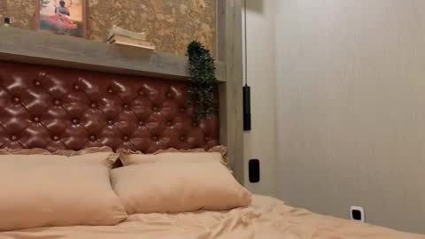 Kim online show from 11/30/25, 05:39