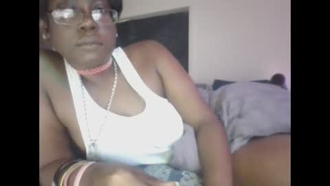 mary mack online show from 10/08/25, 02:14
