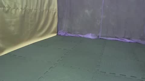 cutetinyasian143_ online show from 10/20/25, 03:51