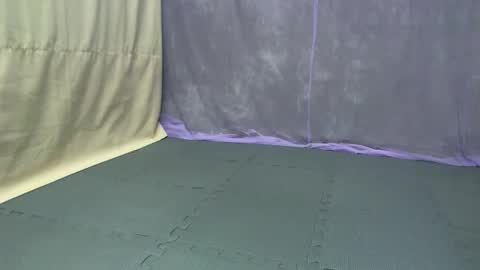 cutetinyasian143_ online show from 11/05/25, 04:45