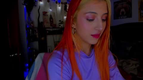 Snapshot of cuteweed420 chatting on 01/01/25, 06:05 cuteweed420 online show from 01/01/25, 06:05