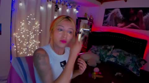 Snapshot of cuteweed420 chatting on 01/16/25, 05:53 cuteweed420 online show from 01/16/25, 05:53