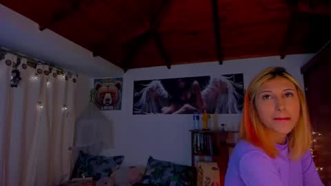 Snapshot of cuteweed420 chatting on 02/16/25, 04:20 cuteweed420 online show from 02/16/25, 04:20