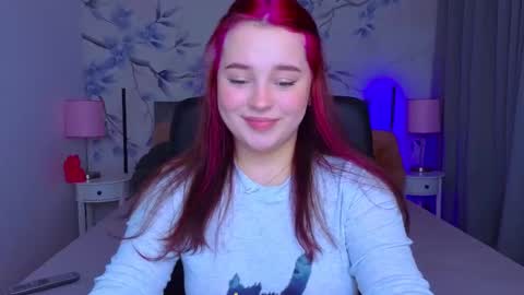 Nika  online show from 11/13/25, 08:41