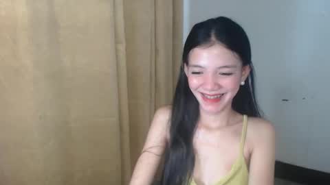 cutie_cristelle online show from 11/08/25, 07:52