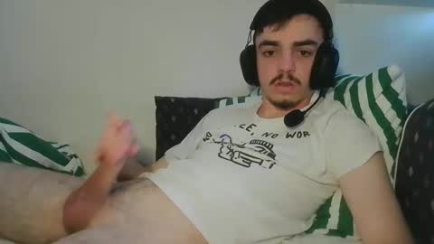 Snapshot of cutie_garlix chatting on 03/08/26, 02:54 cutie garlix online show from 03/08/26, 02:54