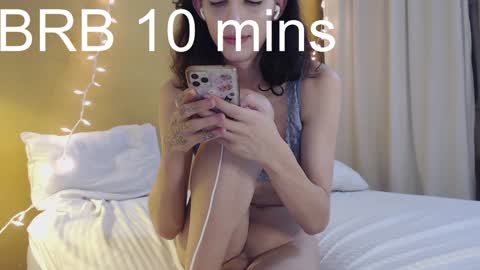 Snapshot of cutie_lilliana chatting on 12/02/24, 11:45 Lilliana or Lil 3 online show from 12/02/24, 11:45