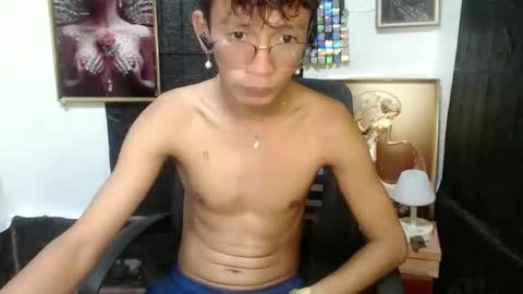 Snapshot of cutie_mico chatting on 02/05/25, 08:43 cutie_mico online show from 02/05/25, 08:43