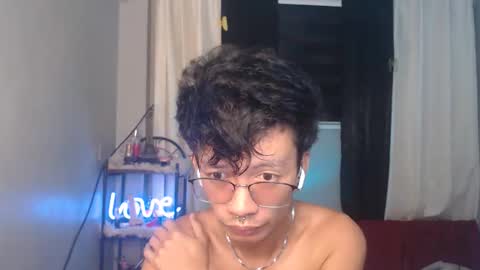 Snapshot of cutie_mico chatting on 10/13/25, 07:36 cutie_mico online show from 10/13/25, 07:36