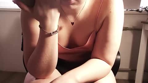 cutie_peach online show from 04/05/26, 01:41