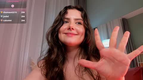 Pearl online show from 01/31/25, 01:33