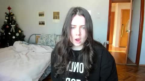 Pearl online show from 02/21/26, 08:26