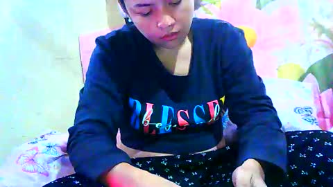 cutie_pie02 online show from 03/16/26, 12:27