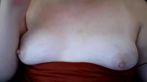 Snapshot of cutiecaleighxo chatting on 10/02/25, 06:37 cutiecaleighxo online show from 10/02/25, 06:37
