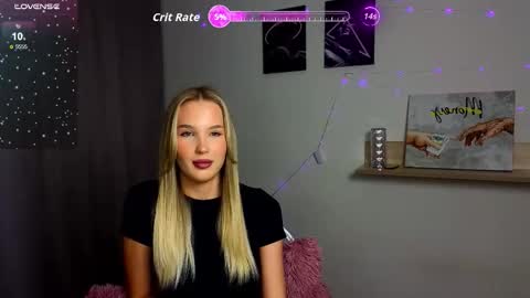 cutiefull_lion online show from 09/16/25, 05:19