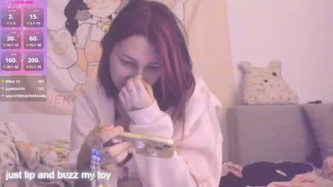 Snapshot of cutielanalova chatting on 10/15/25, 04:18 cutielanalova online show from 10/15/25, 04:18