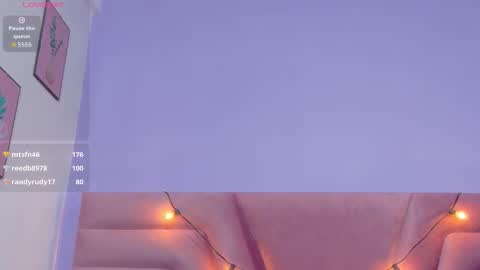 Kiara  online show from 12/21/25, 07:54