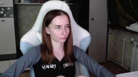 Cutti Crystal online show from 11/04/25, 03:11