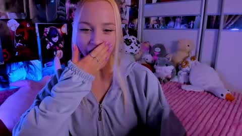 Nora online show from 12/13/25, 09:20