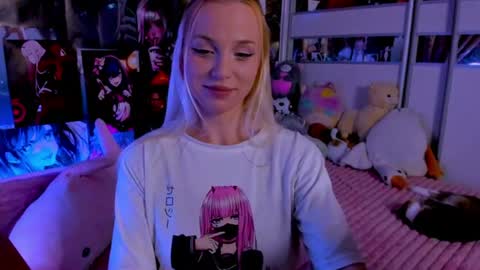 Nora online show from 08/04/26, 08:33