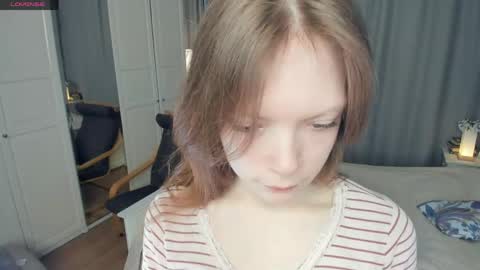 Snapshot of cuty_petite chatting on 05/31/26, 05:48 Anne online show from 05/31/26, 05:48