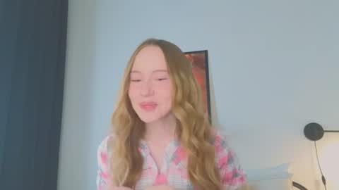 Snapshot of cuute_angell chatting on 06/15/26, 05:15 Virginia See you on Sunday online show from 06/15/26, 05:15
