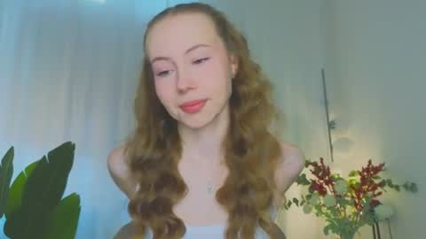 Snapshot of cuute_angell chatting on 07/22/26, 05:05 Virginia See you on Sunday online show from 07/22/26, 05:05