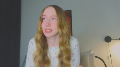 Snapshot of cuute_angell chatting on 07/23/26, 05:11 Virginia See you on Sunday online show from 07/23/26, 05:11