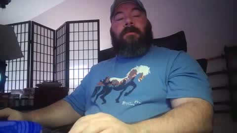 Snapshot of cwbyga chatting on 05/25/26, 07:20 Bubba Bull online show from 05/25/26, 07:20