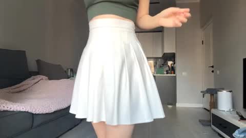 Akemi online show from 09/20/25, 08:37