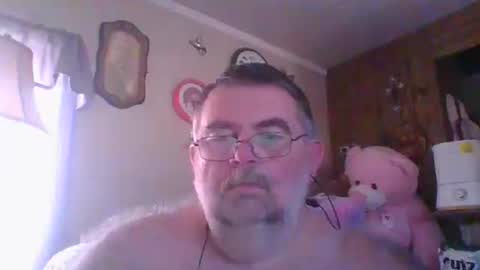 Snapshot of cwill27837 chatting on 01/09/25, 04:06 cwill27837 online show from 01/09/25, 04:06