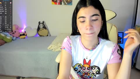 Snapshot of cyber_lizz chatting on 12/07/24, 02:31 Liz online show from 12/07/24, 02:31