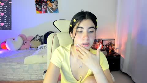 Snapshot of cyber_lizz chatting on 02/04/25, 10:24 Liz online show from 02/04/25, 10:24