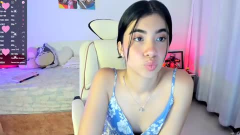 Snapshot of cyber_lizz chatting on 03/12/25, 10:28 Liz online show from 03/12/25, 10:28