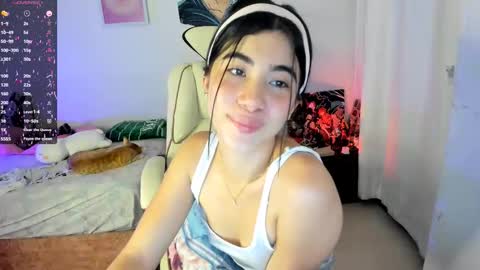 Snapshot of cyber_lizz chatting on 09/16/25, 12:11 Liz online show from 09/16/25, 12:11